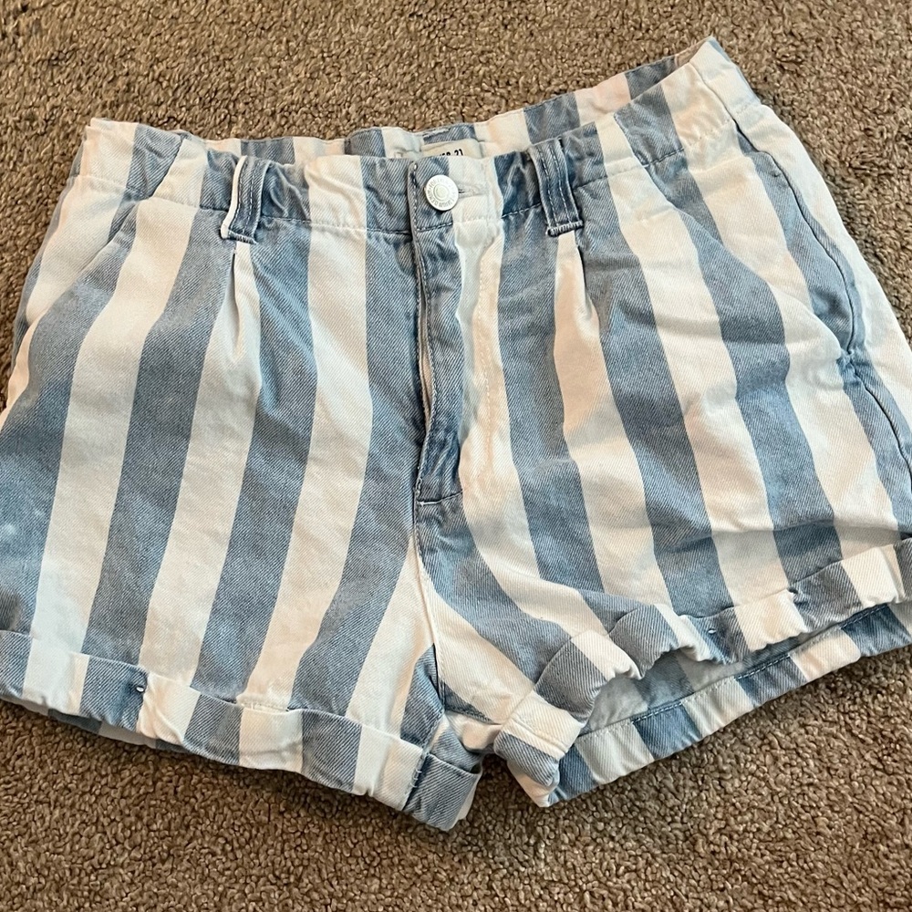High waisted white and blue stripped forever 21 jean shorts
